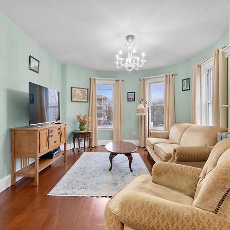 Bright & Spacious 2Br Apartment, Mins From Downtown Boston, Parking Kültér fotó