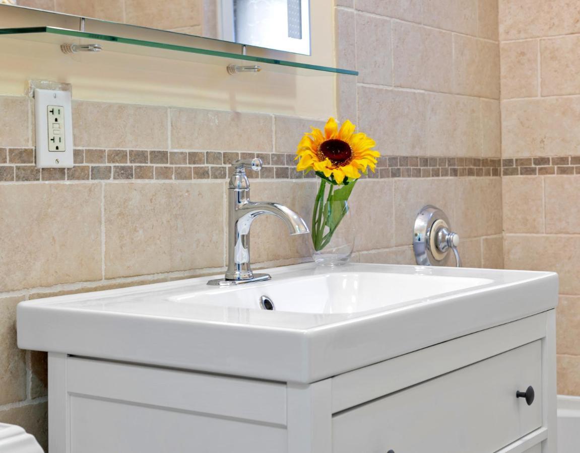 Bright & Spacious 2Br Apartment, Mins From Downtown Boston, Parking Kültér fotó